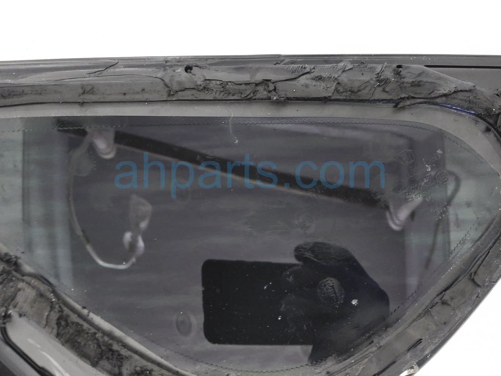 Sold Honda Accord Passenger Quarter Window Glass Tva A