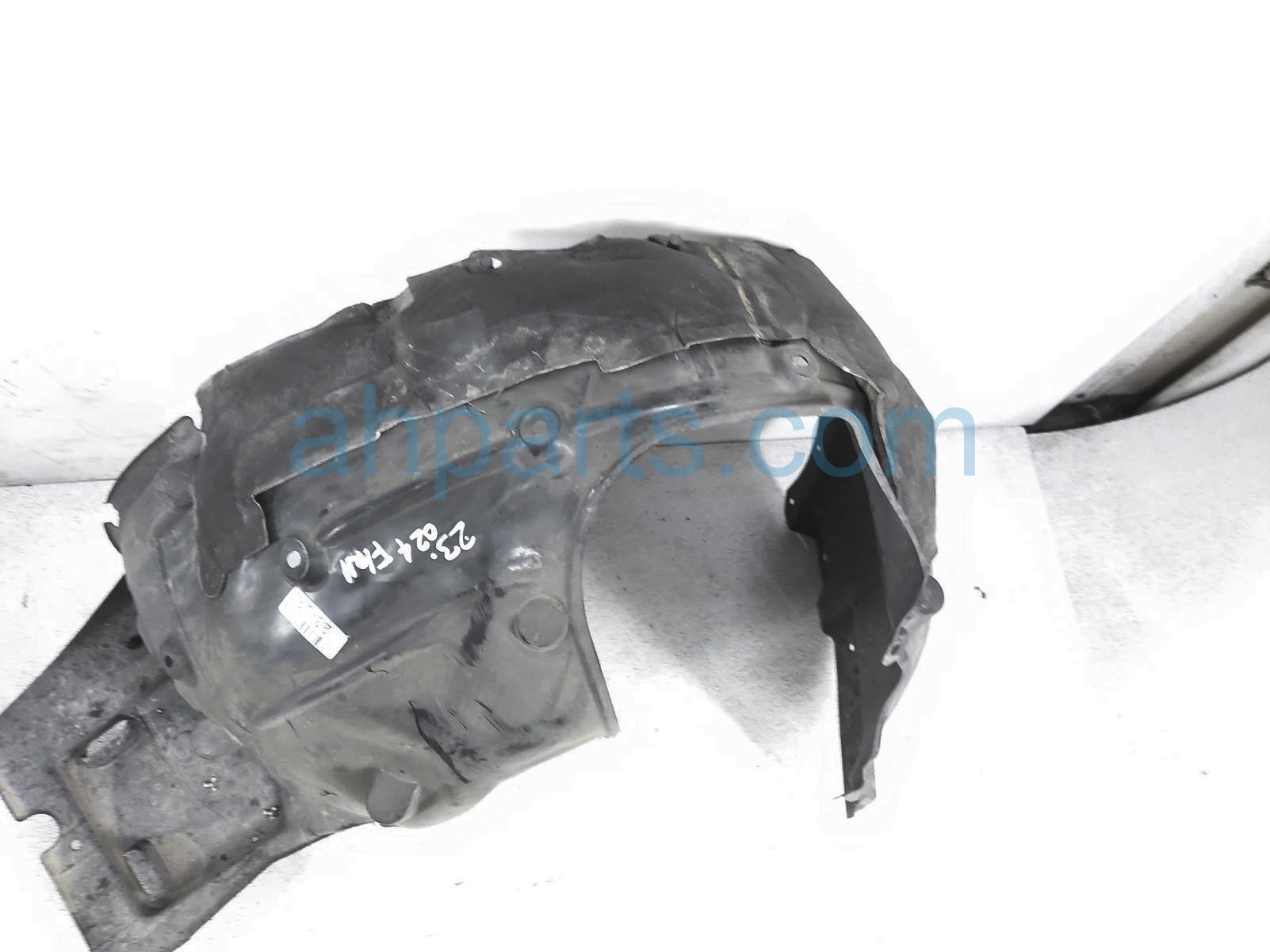 Sold Honda Insight Front Passenger Inner Fender Liner Txm A