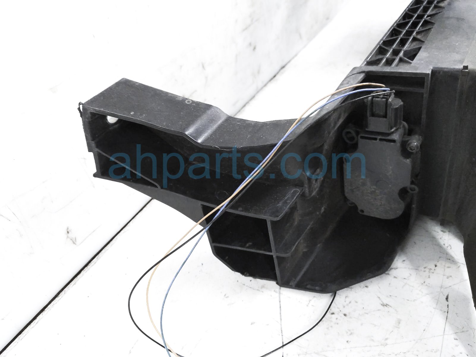 Sold Nissan Rogue Air Shutter Assy Sv L Bc A