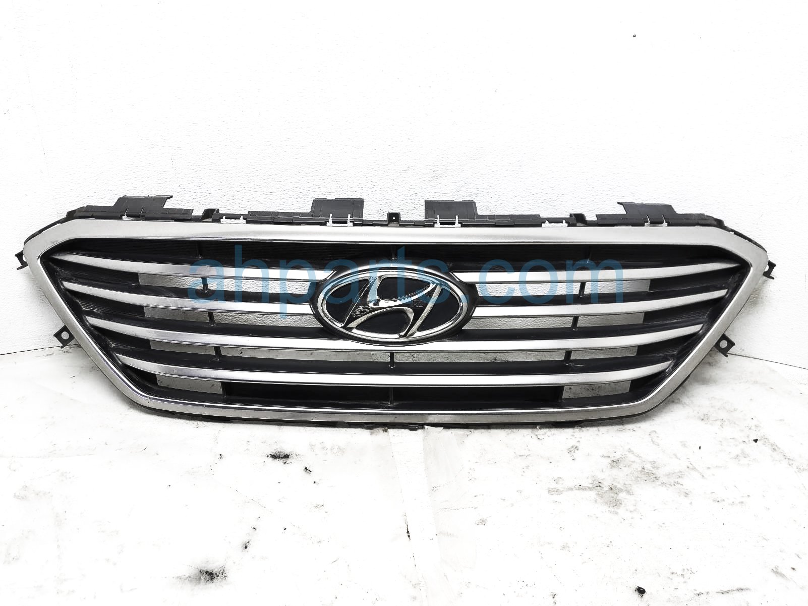 thumbnail image 2 of Front Upper Bumper Grille For 2018-2020 Hyundai Sonata - Chrome & Black ABS (Direct Fit) 2 of 5