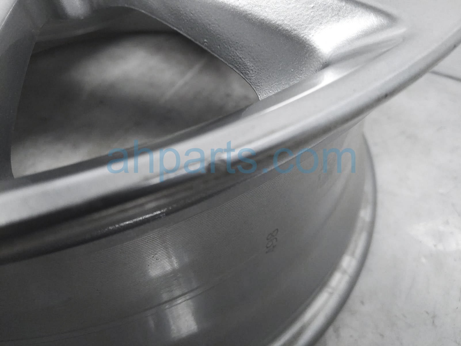 2016 Acura MDX 19x8 7spoke Wheel / Rim 42700-TZ5-A21