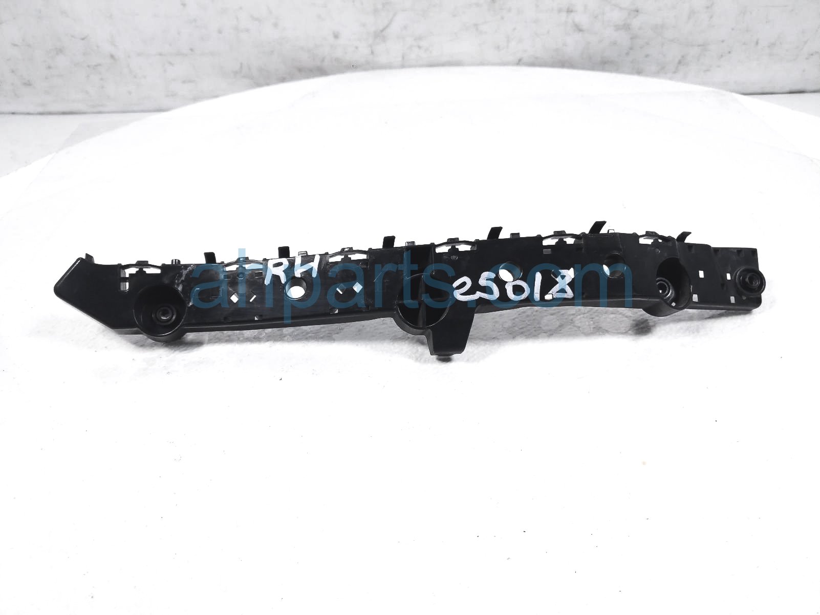 thumbnail image 2 of Evan-Fischer Front Passenger Side Bumper Bracket For 2018-2020 Nissan Kicks (F22105RBMH / NI1067150) 2 of 4