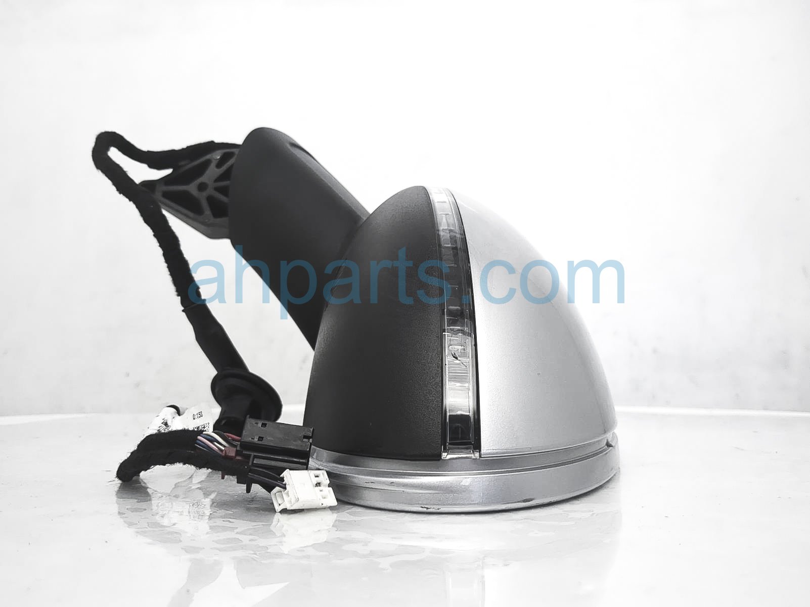 Sold 2015 Porsche Macan Rear Driver Side View Mirror - Silver 95B