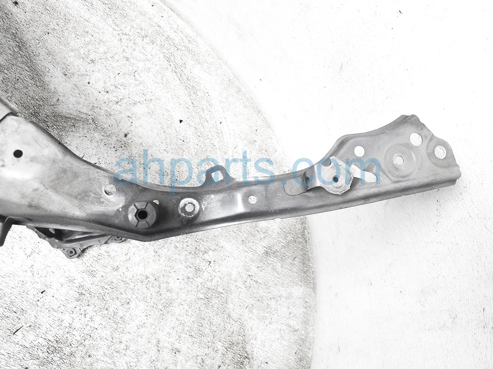 thumbnail image 2 of Cooling Direct Radiator For Lexus IS200t (2014-2022) – Plastic Tank / Aluminum Core – Direct Fit CDR13612 2 of 5