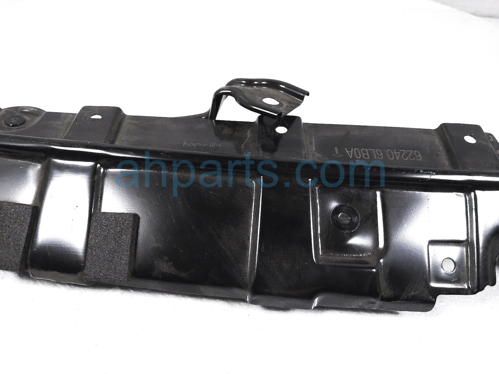 thumbnail interactive-video image 1 of OEM 2020-2021 Nissan Sentra Front Bumper Retainer Trim Cover 62240-6LB0A 1 of 2