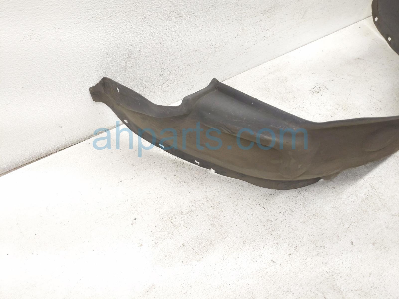 thumbnail interactive-video image 1 of Rear Left Inner Fender Liner For 2005-2015 Toyota Tacoma – AM Autoparts 1 of 2