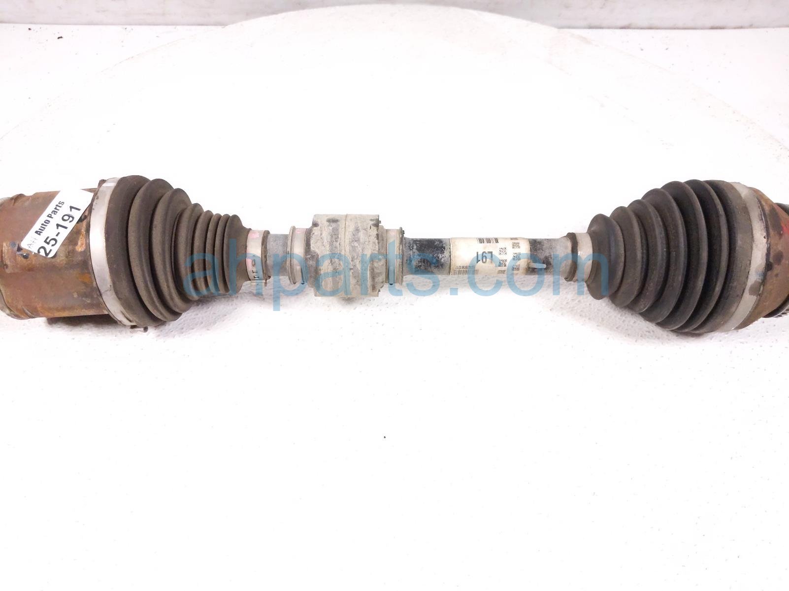 ROADFAR Front Left(Front Driver Side) CV Axle Shaft Assembly Fit For 2017-2020 For Toyota Sienna 4342008071 4342008072 TO-8434 TO8434 NCV69198, CV