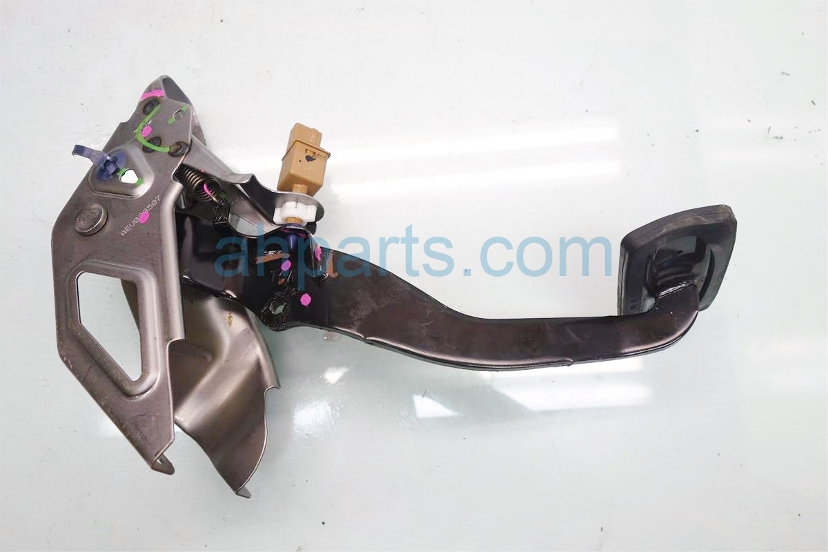 $20 Honda BRAKE PEDAL