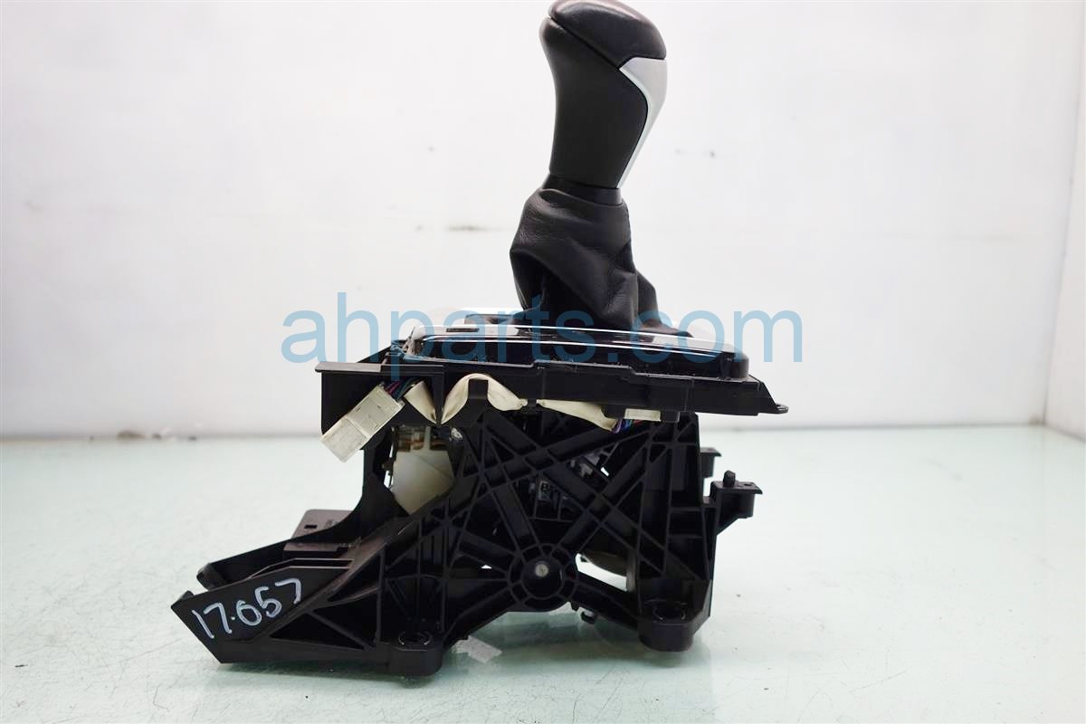 $45 Toyota FLOOR SHIFTER GEAR SELECT LEVER