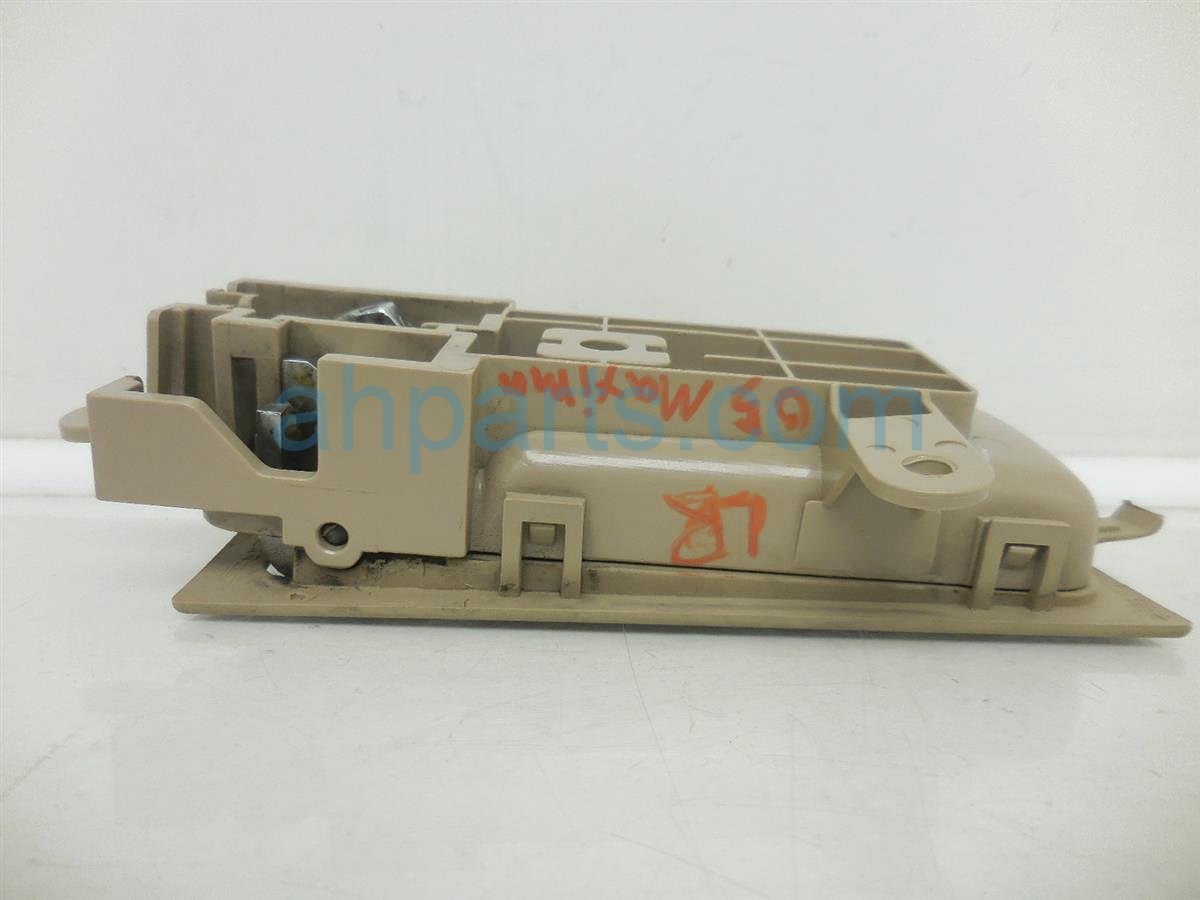 $15 Nissan RR/LH Interior Door Handle - Tan