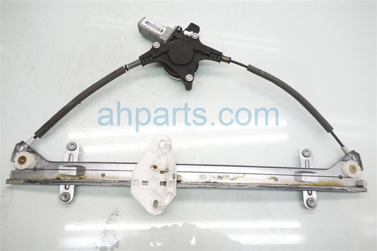 $40 Honda FR/RH WINDOW REGULATOR MOTOR