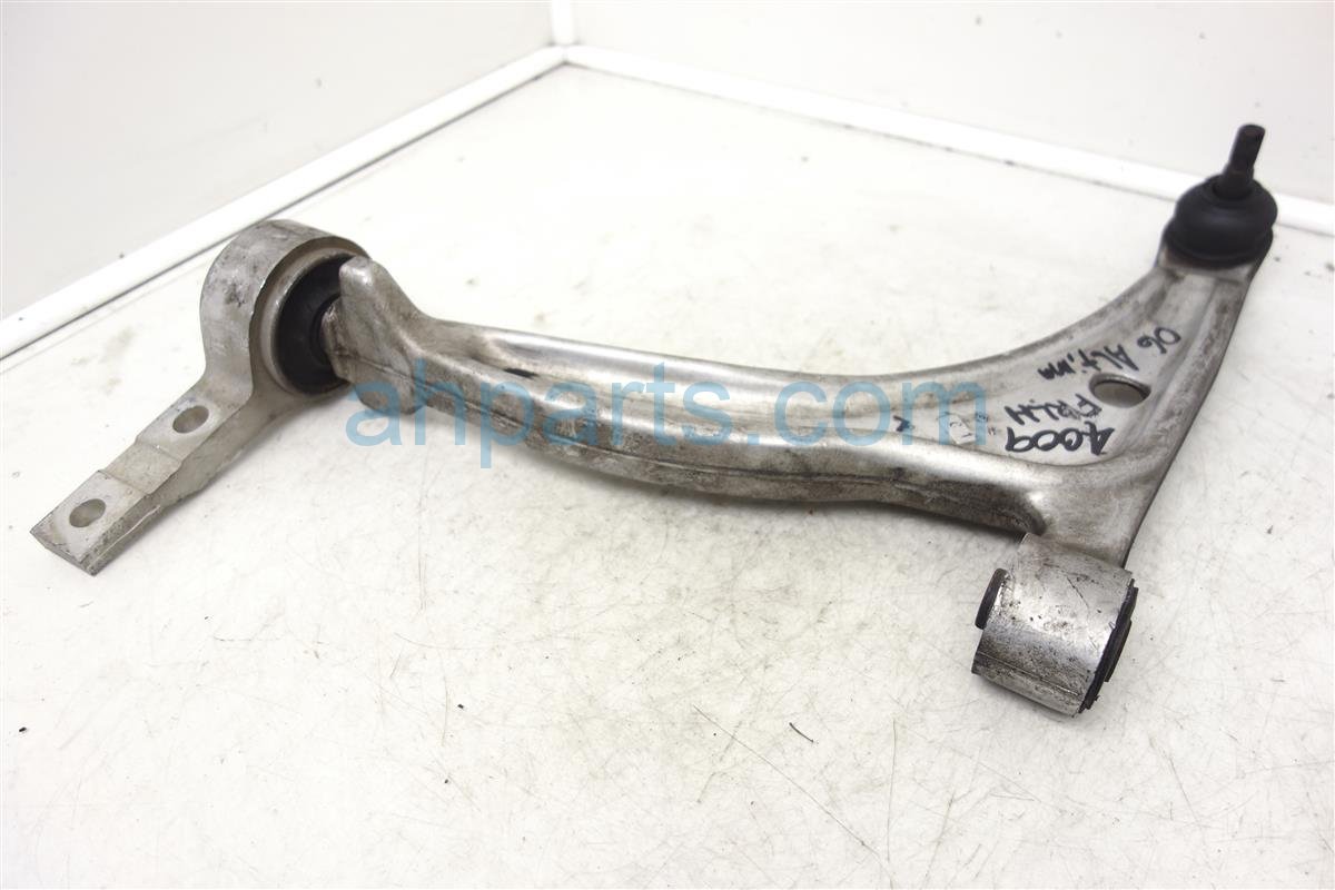 $39 Nissan FR/RH LOWER CONTROL ARM