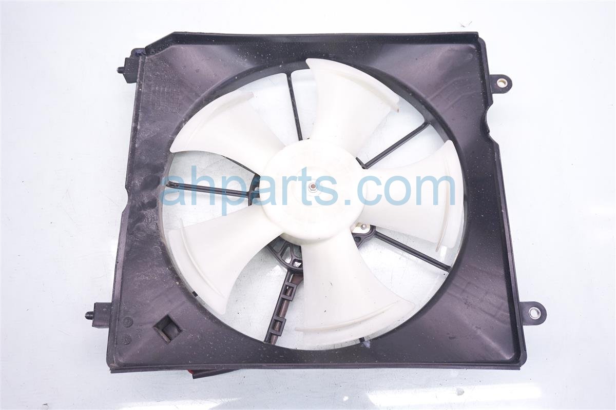 Details about   Engine Cooling Fan Assembly Cooling Direct Fit 19030PR4A02 92-93 Fits Acura 