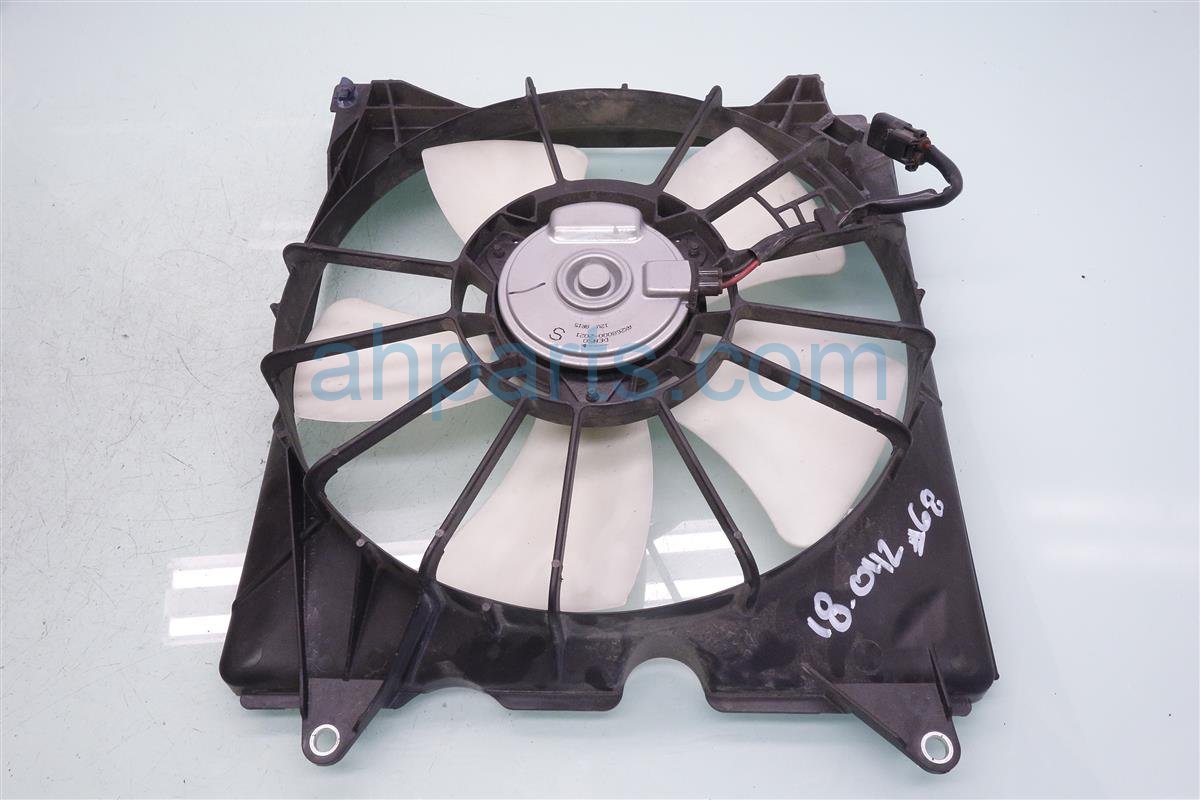 labwork Radiator Cooling Fan Assembly Fit for 2013-2017 Honda Accord #HO3115162 190155A2A01 