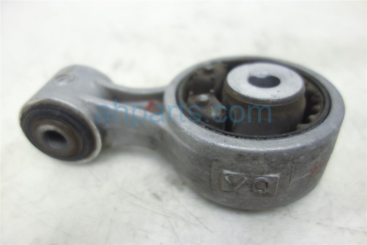 Sold 2011 Nissan Altima Engine/motor Engine Torque Rod Mount, 3.5l,at