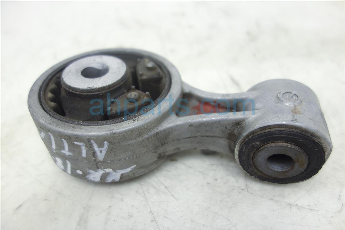 Sold 2011 Nissan Altima Engine/motor Engine Torque Rod Mount, 3.5l,at
