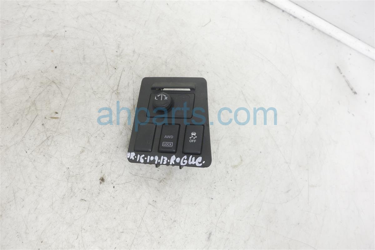 $19 Nissan MIRROR/AWD/VDC SWITCH ASSEMBLY