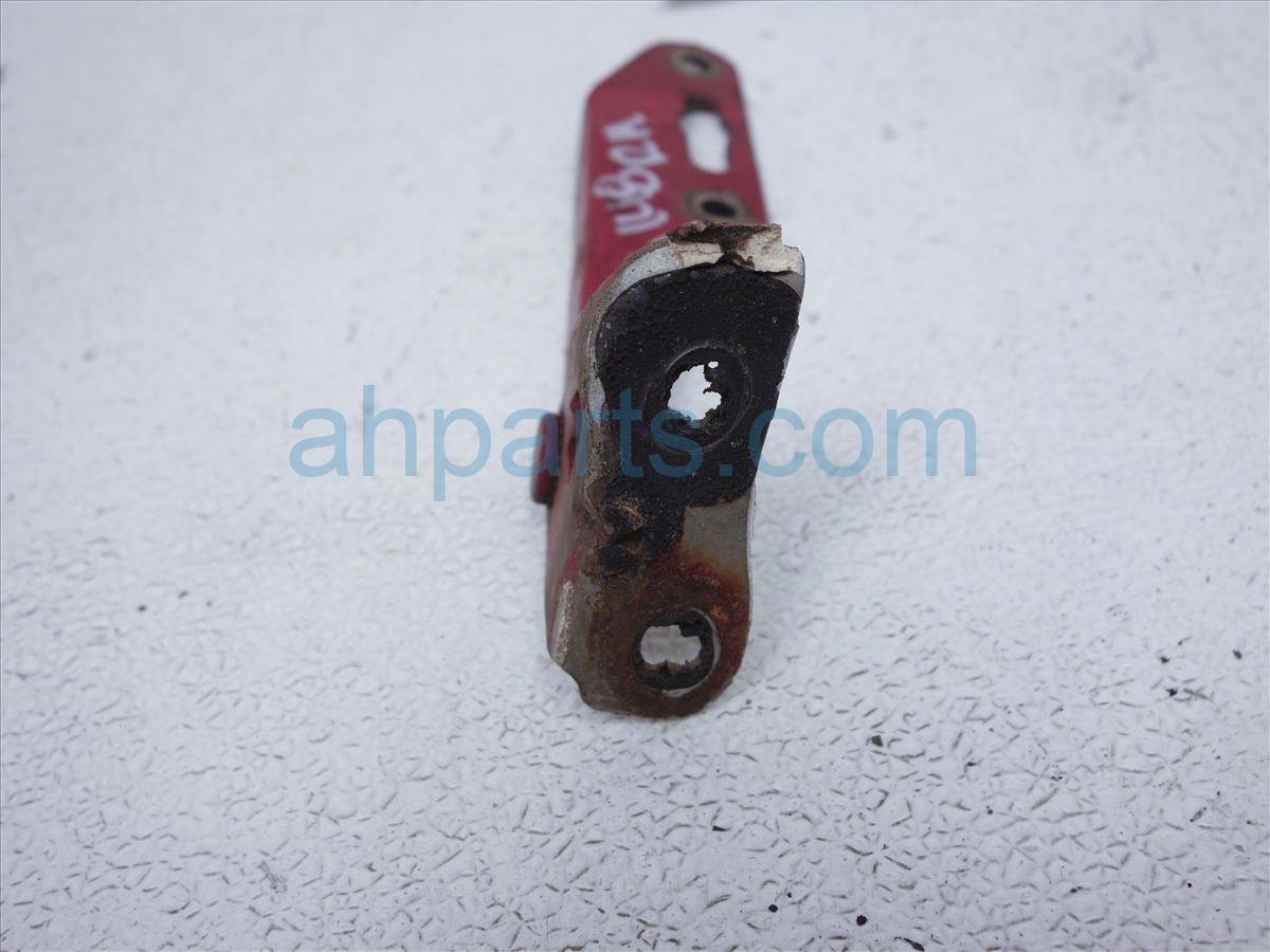 $9 Acura RH HOOD HINGE