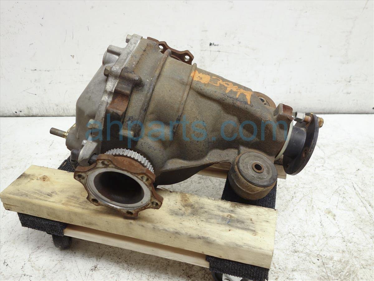 2003 Infiniti G35 Differential 383010C322,