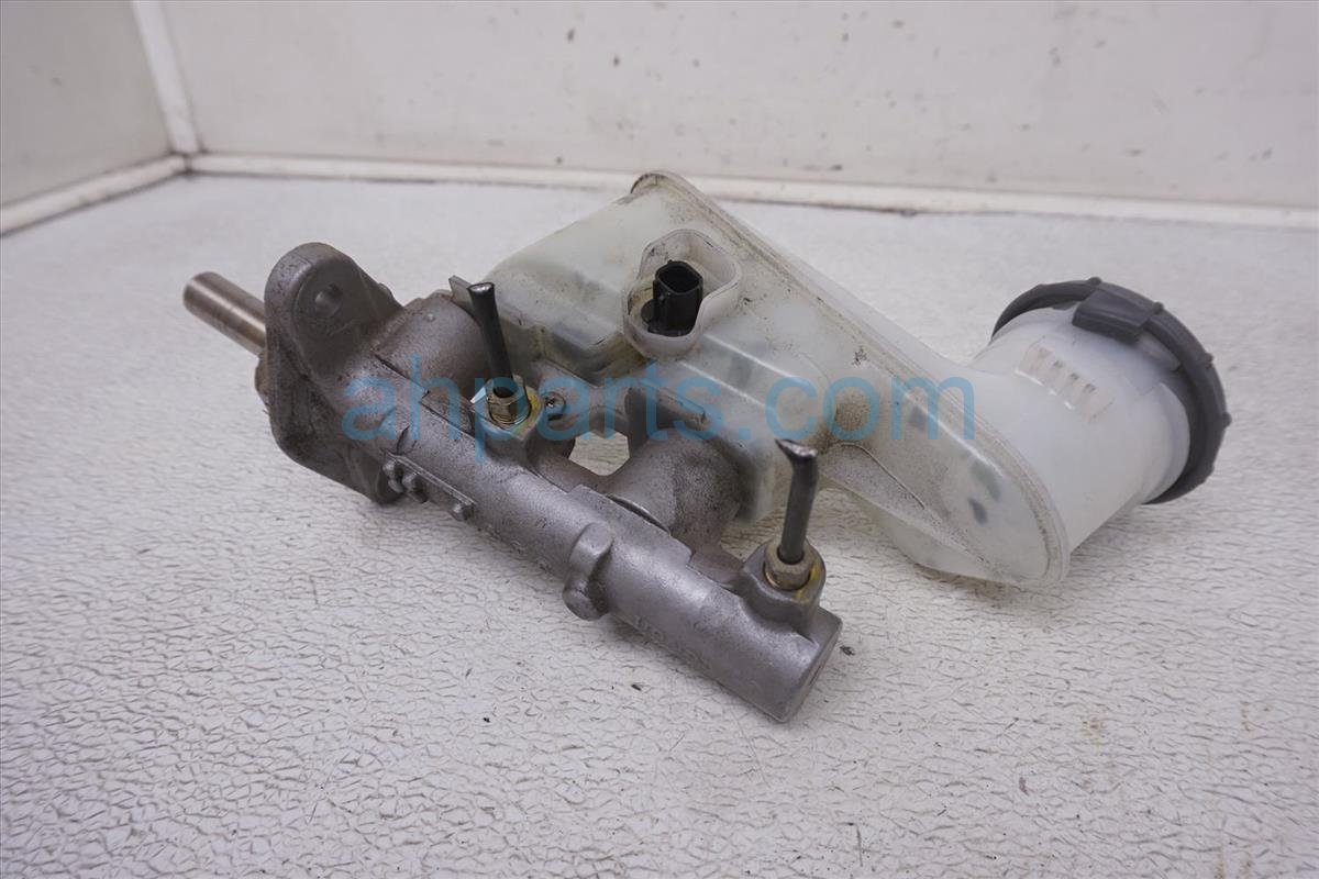 $29 Honda BRAKE MASTER CYLINDER