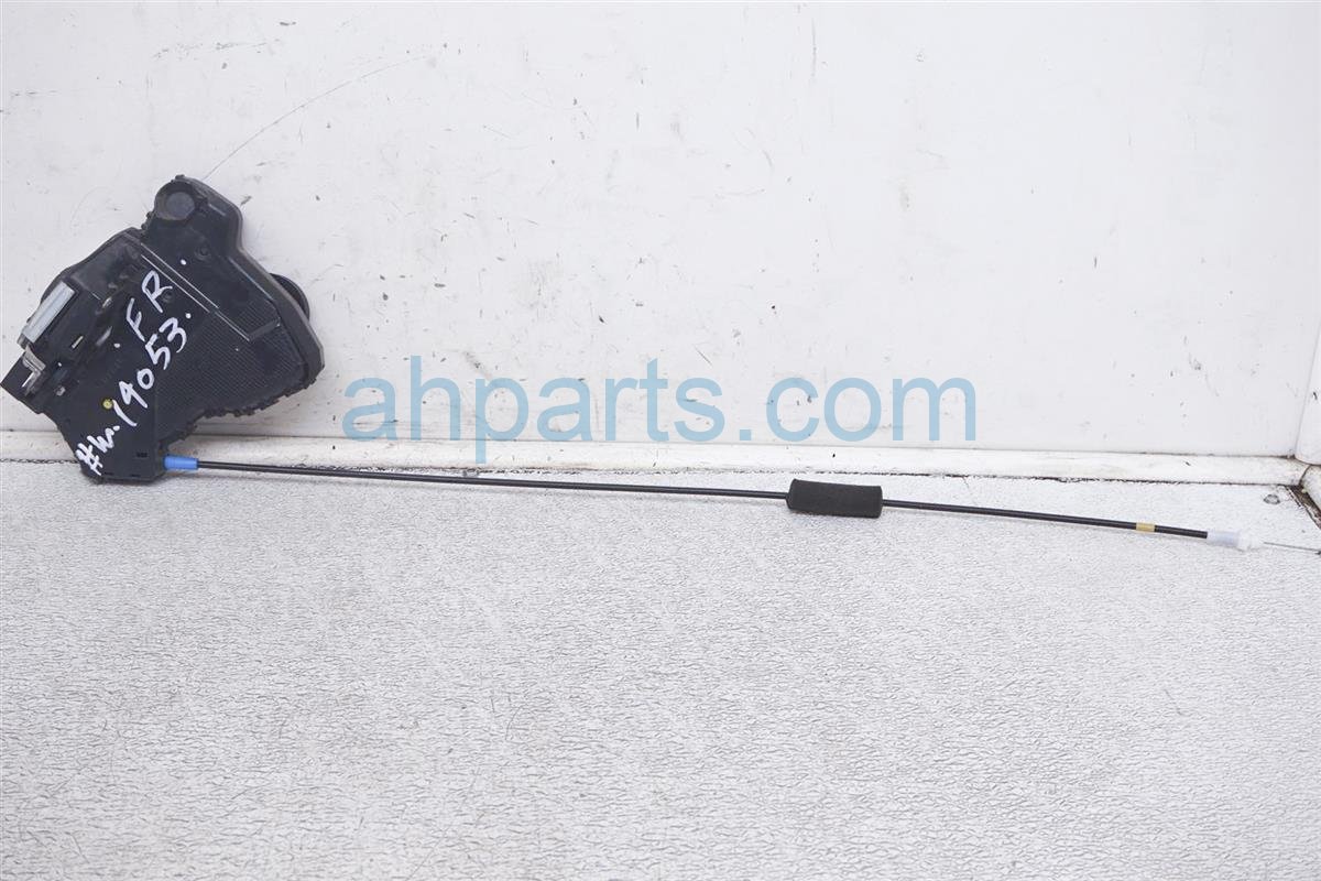 $35 Scion RH DOOR LATCH LOCK ACTUATOR -