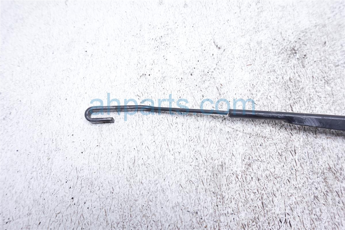 $20 Toyota LEFT WIPER ARM