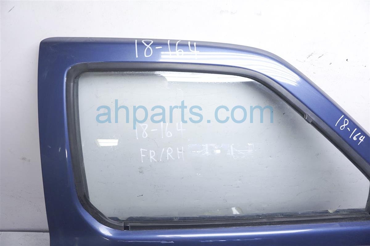 $119 Nissan FR/RH DOOR ASSY (BLUE)
