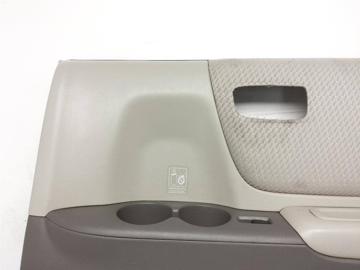 04 05 06 07 Toyota Highlander Rear Right Door Trim Panel 6763048270A1