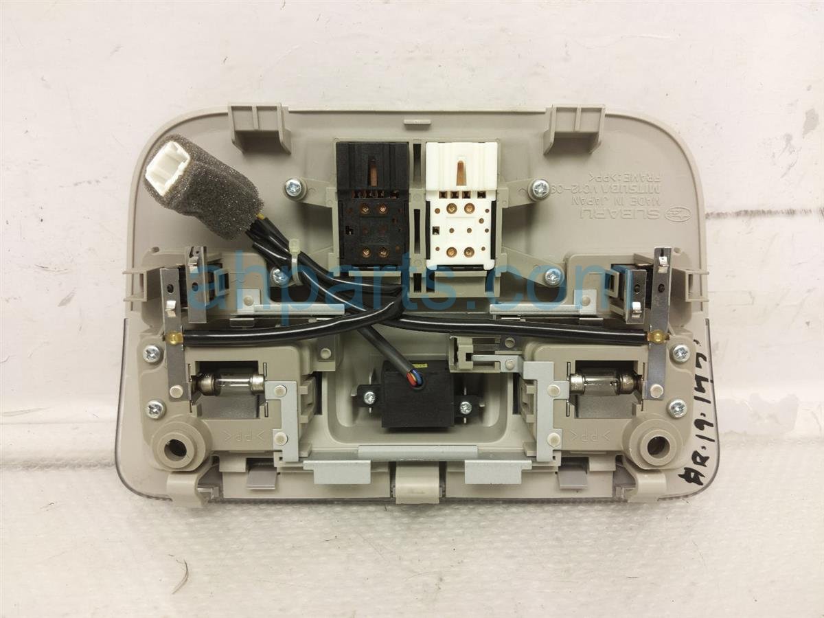 $20 Subaru MAP LIGHT / ROOF CONSOLE - TAN $20 Subaru MAP LIGHT / ROOF CONSOLE - TAN