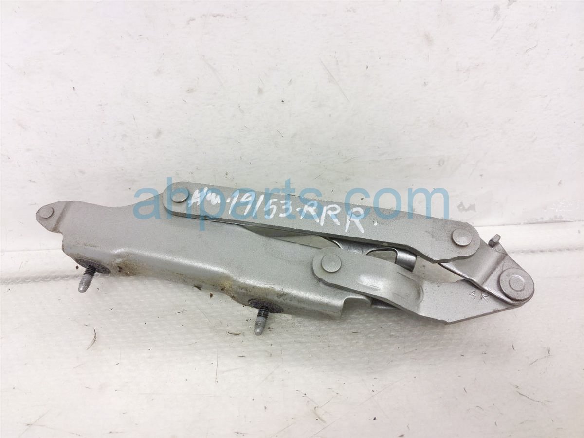 $15 Mazda R/RR TRUNK HINGE- SILVER $15 Mazda R/RR TRUNK HINGE- SILVER