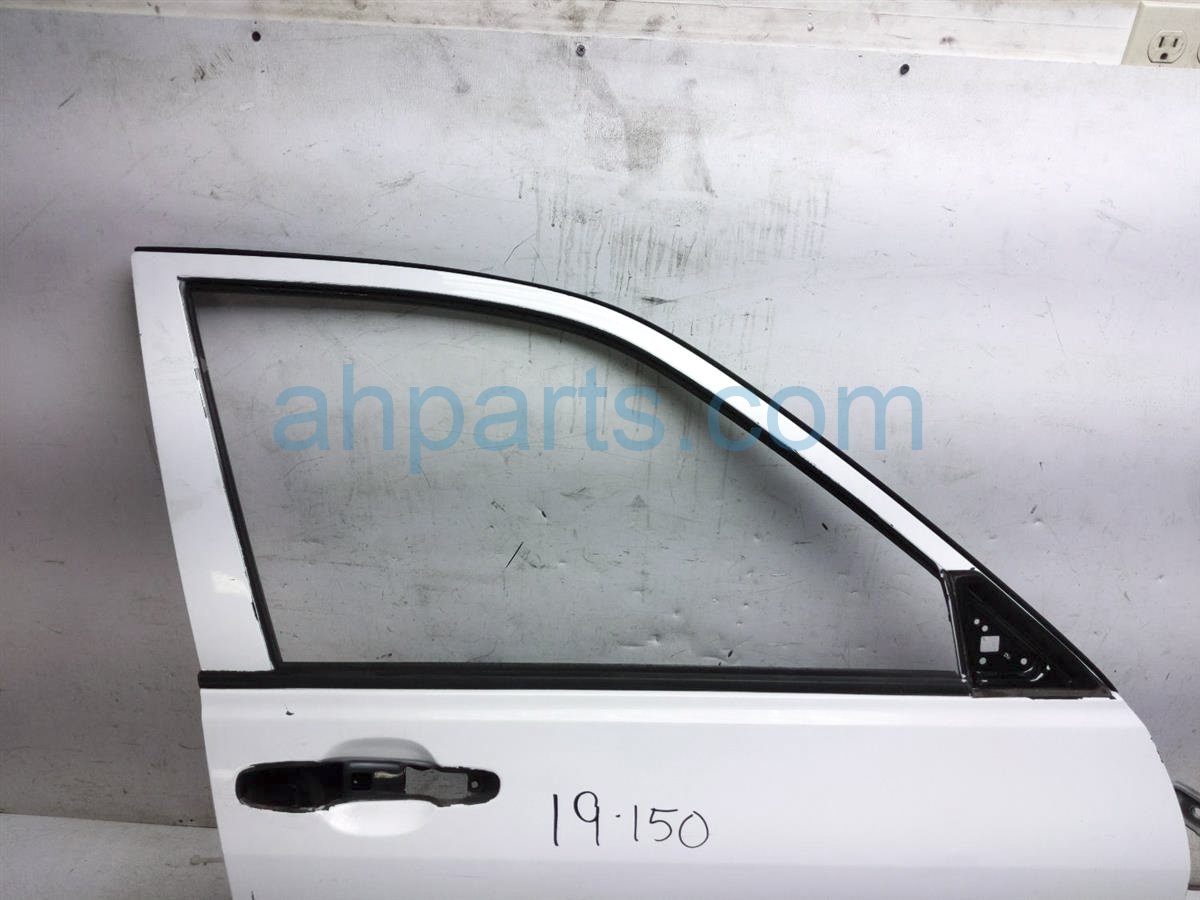 $99 Lexus FR/RH DOOR SHELL - WHITE - DENT $99 Lexus FR/RH DOOR SHELL - WHITE - DENT