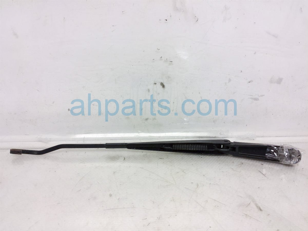 $12 Nissan RH WIPER ARM $12 Nissan RH WIPER ARM