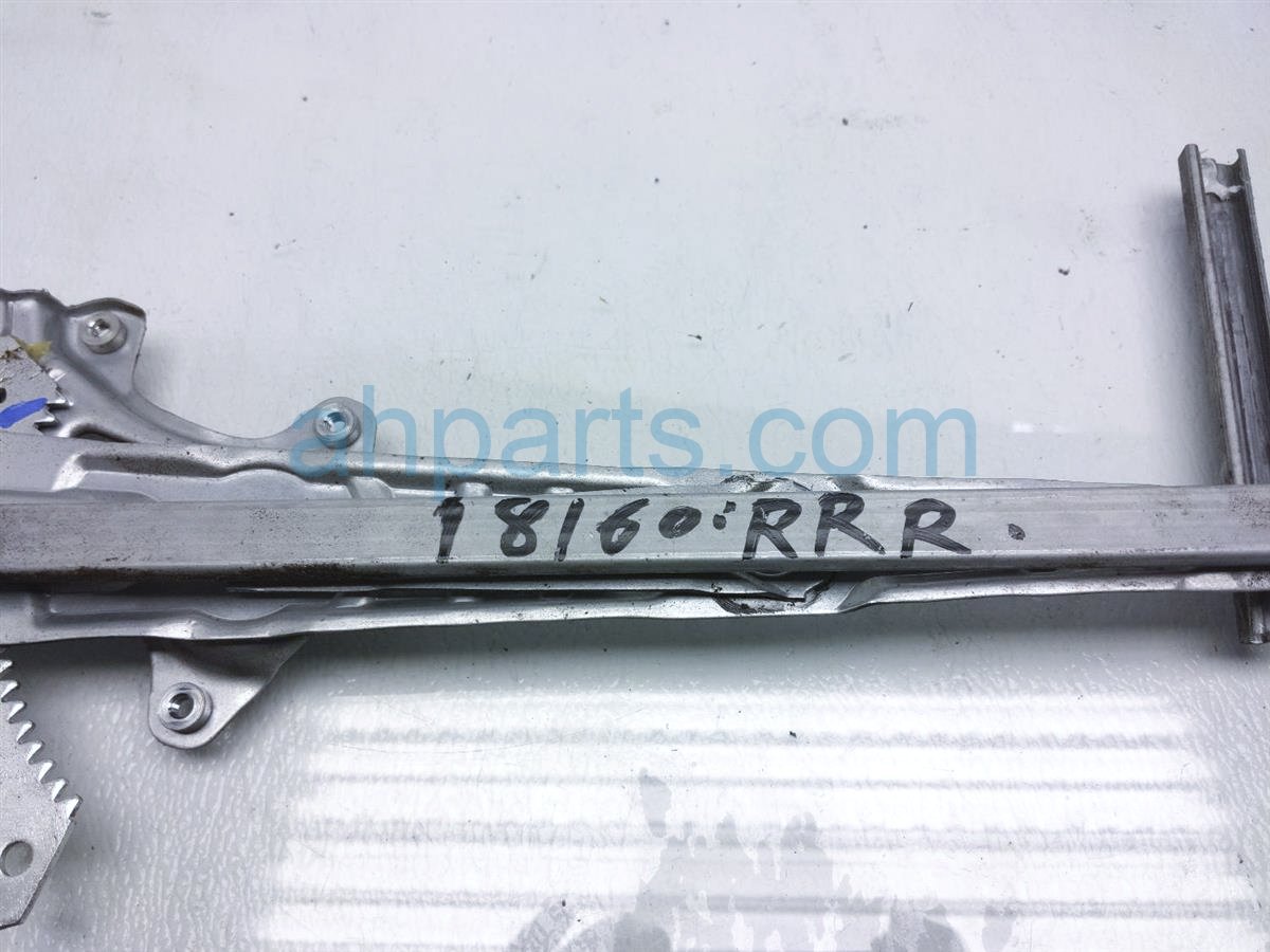 $45 Nissan RR/RH DOOR WINDOW REGULATOR $45 Nissan RR/RH DOOR WINDOW REGULATOR