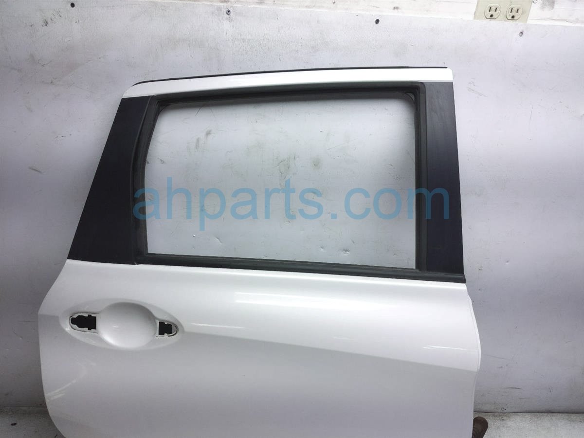 $149 Nissan RR/RH DOOR SHELL - WHITE $149 Nissan RR/RH DOOR SHELL - WHITE