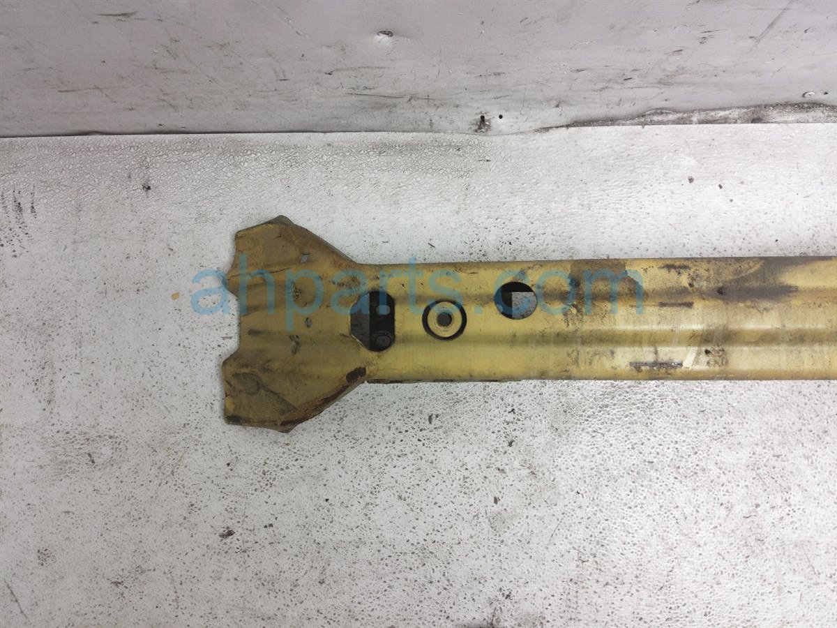 $35 Honda REAR BUMPER REINFORCEMENT BAR - NIQ $35 Honda REAR BUMPER REINFORCEMENT BAR - NIQ