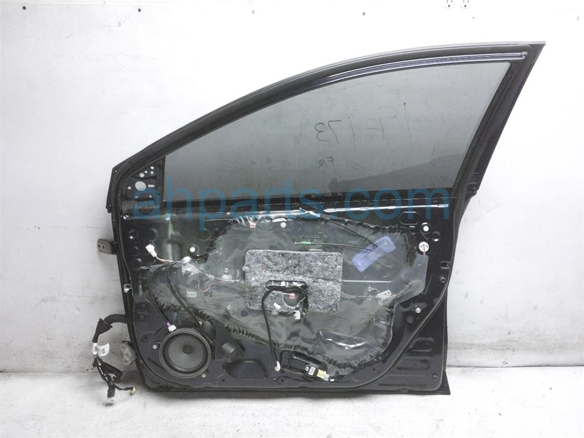 $425 Toyota FR/RH DOOR - BLUE - NO MIRROR/PANEL