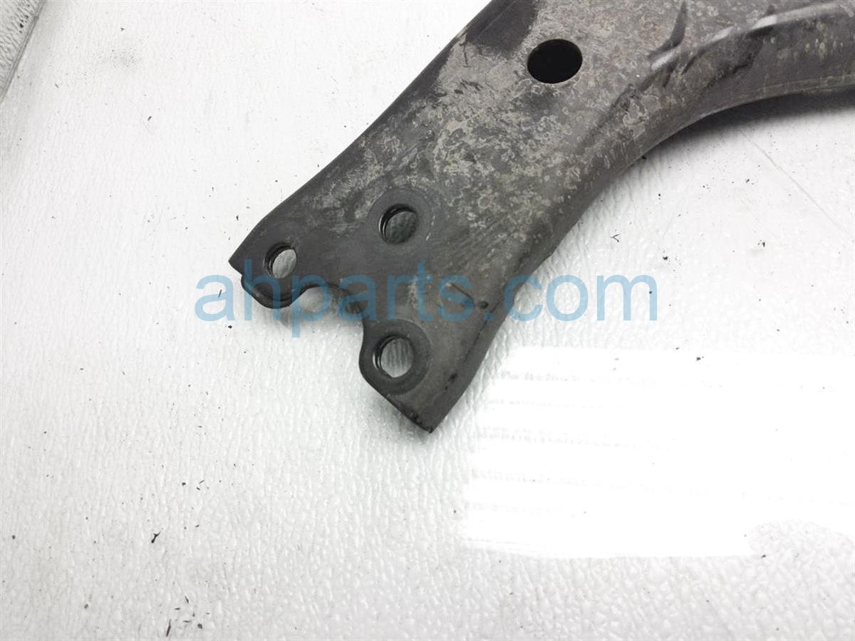 $60 Toyota FR/LH LOWER CONTROL ARM