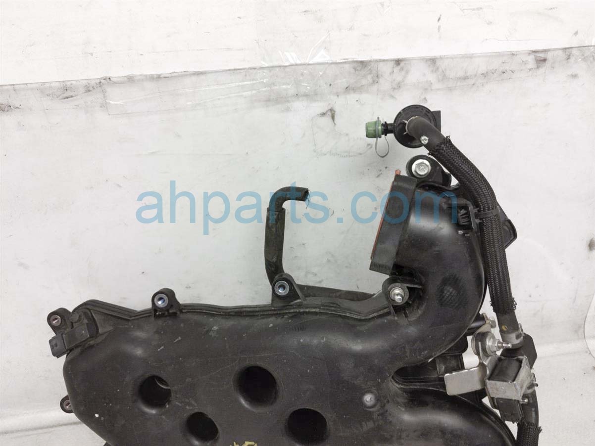 $75 Infiniti UPPER INTAKE MANIFOLD $75 Infiniti UPPER INTAKE MANIFOLD
