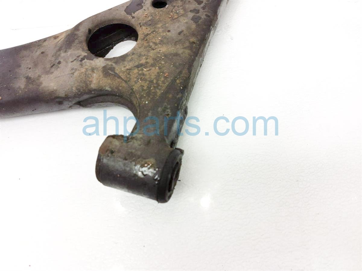 $34 Toyota FR/LH LOWER CONTROL ARM