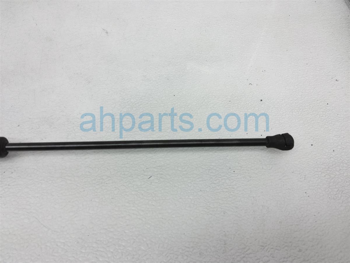 $10 Toyota RH TRUNK LIFT STRUT