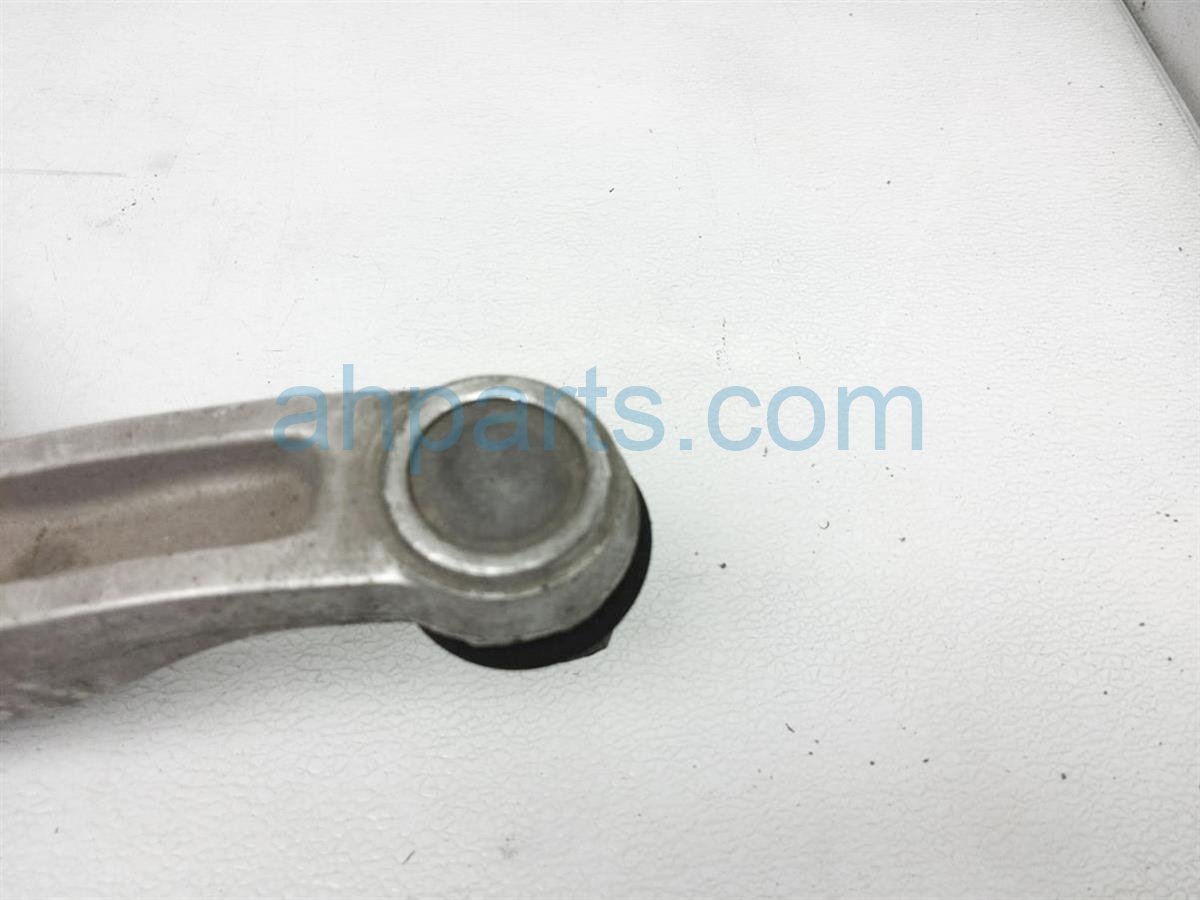 $35 Infiniti RR/LH UPPER CONTROL ARM