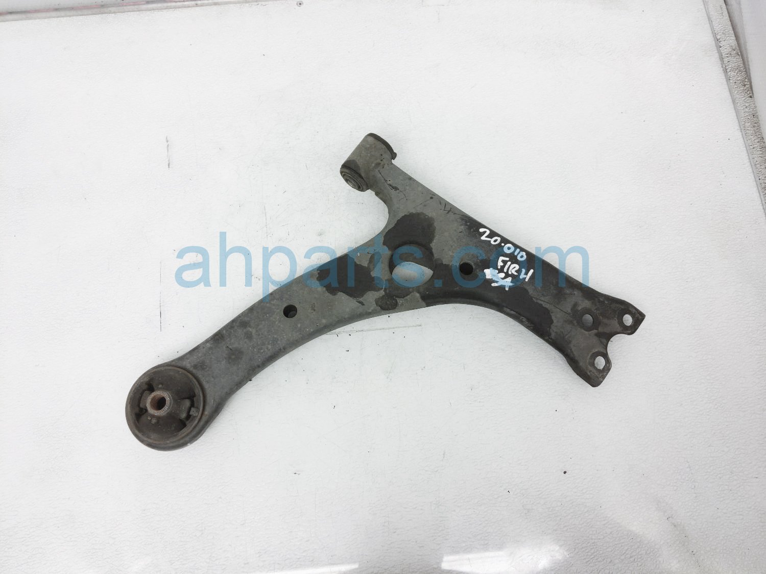 $30 Toyota FR/RH LOWER CONTROL ARM $30 Toyota FR/RH LOWER CONTROL ARM