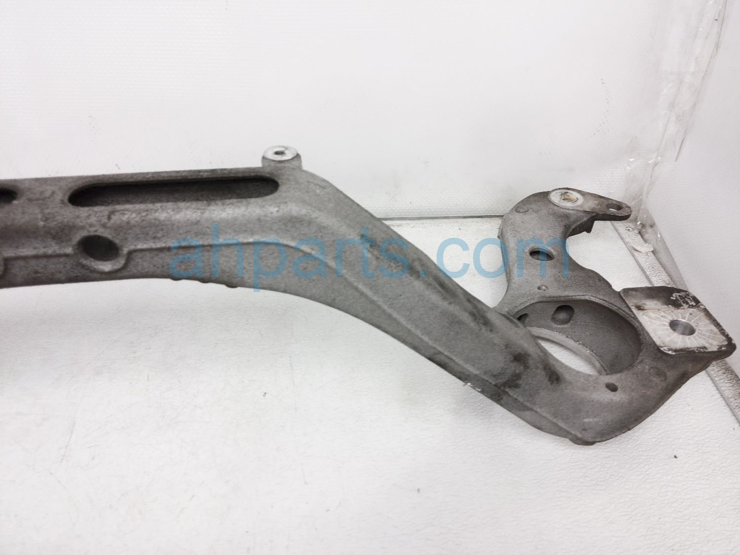 $100 Porsche FRONT SUPPORT CROSS BEAM $100 Porsche FRONT SUPPORT CROSS BEAM