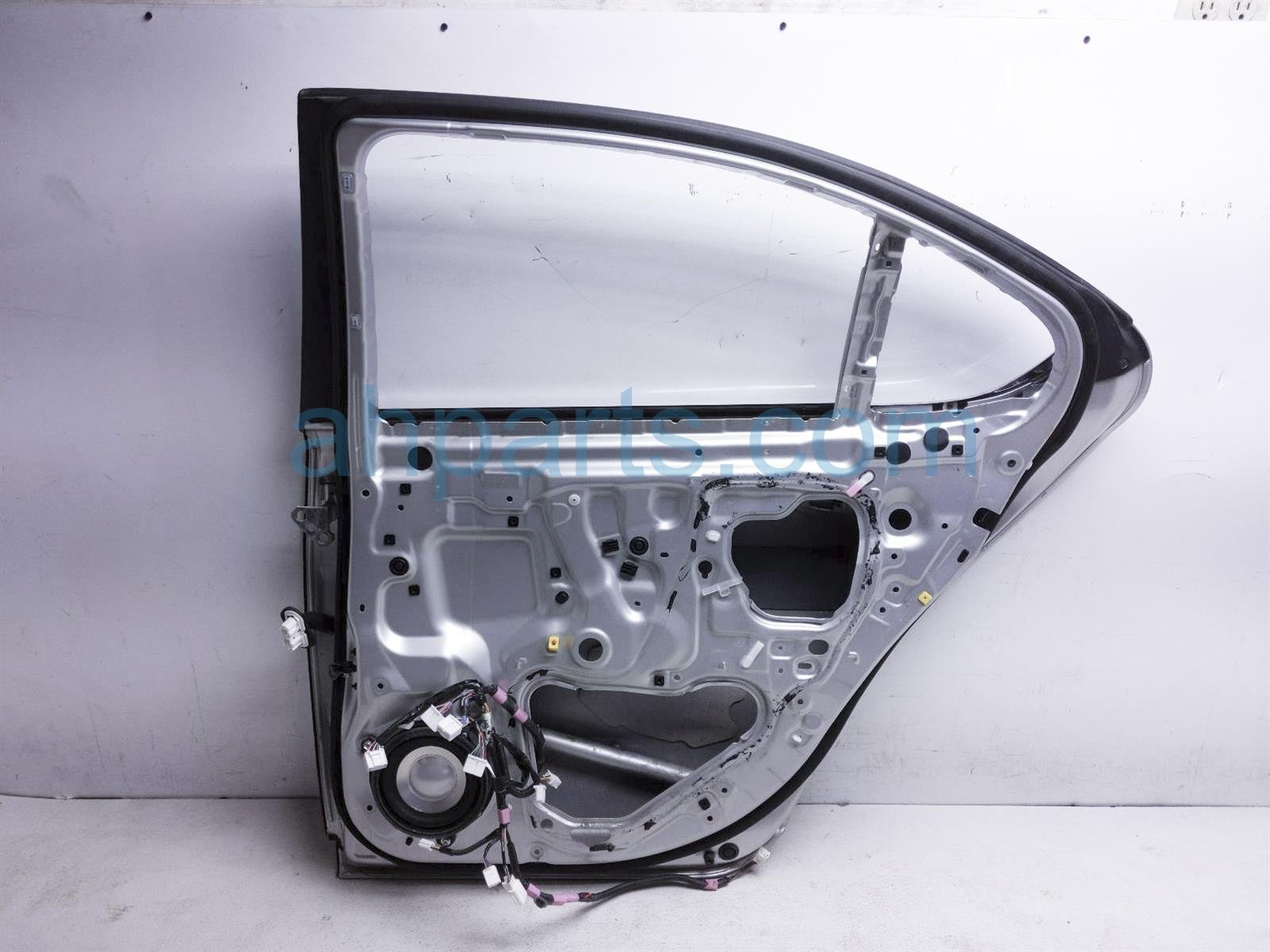 $150 Lexus RR/RH DOOR - SILVER - SHELL ONLY $150 Lexus RR/RH DOOR - SILVER - SHELL ONLY