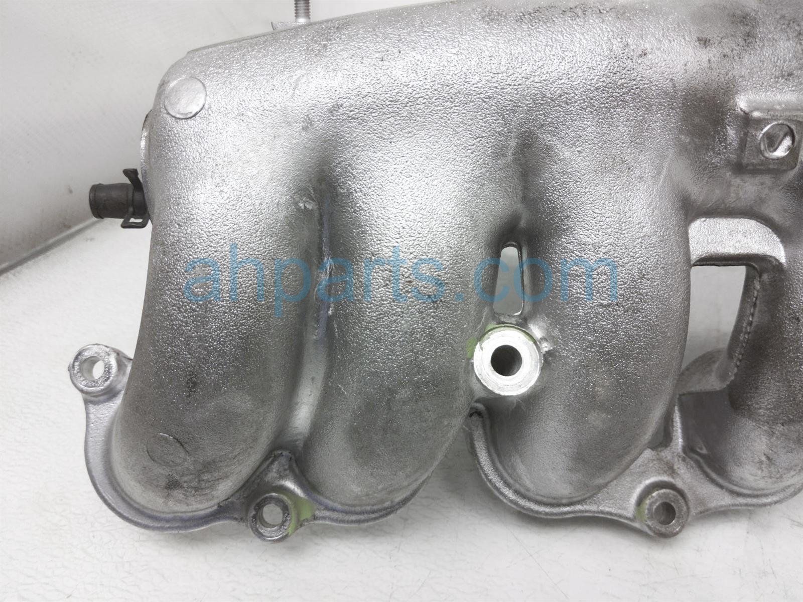 $39 Lexus UPPER INTAKE MANIFOLD $39 Lexus UPPER INTAKE MANIFOLD