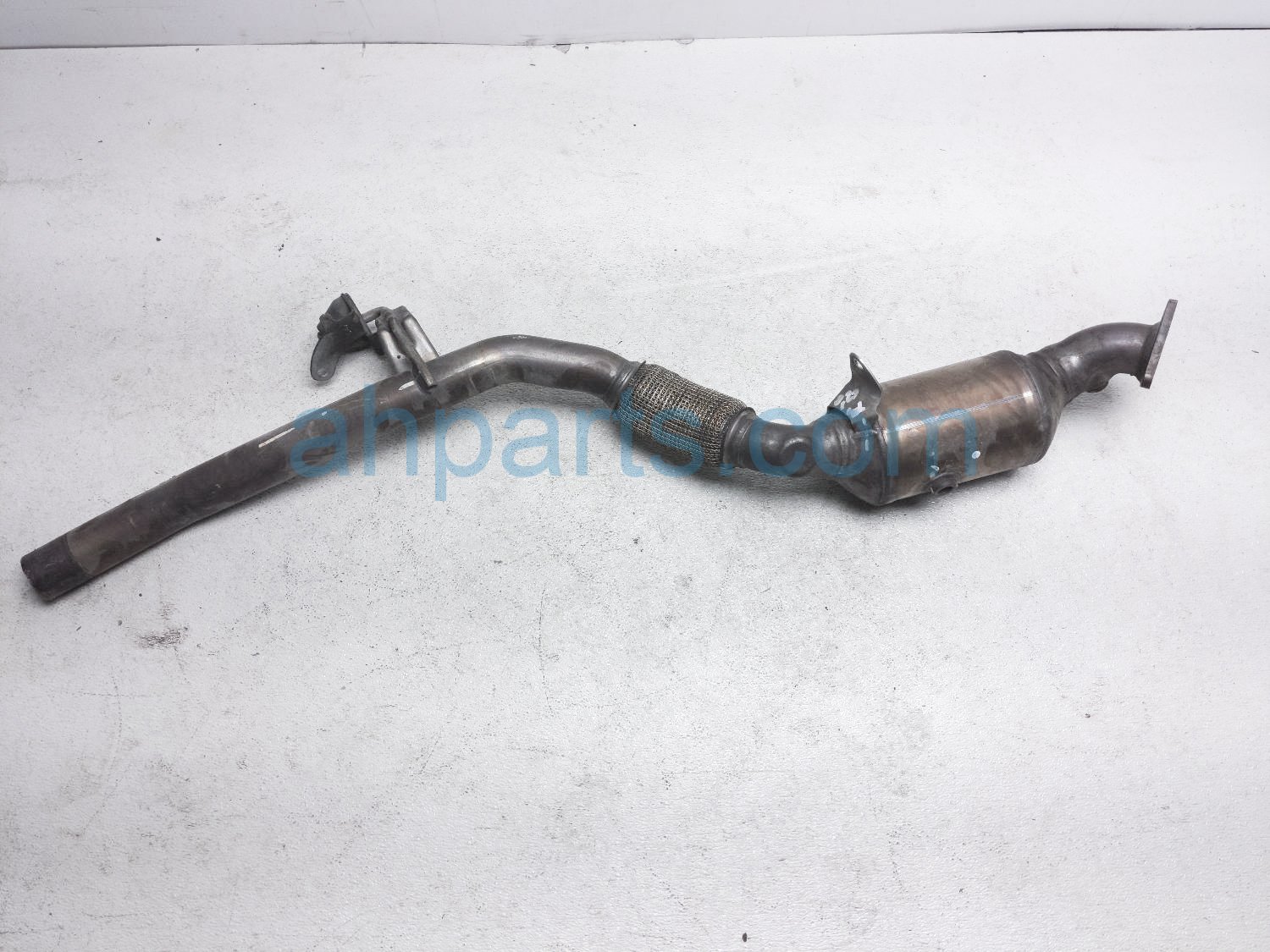 $749 Porsche LH CATALYTIC CONVERTER EXHAUST PIPE $749 Porsche LH CATALYTIC CONVERTER EXHAUST PIPE