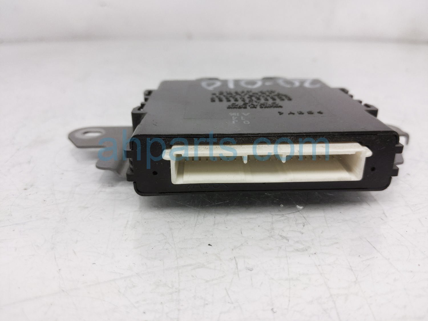 $35 Toyota SMART KEY CONTROL UNIT $35 Toyota SMART KEY CONTROL UNIT