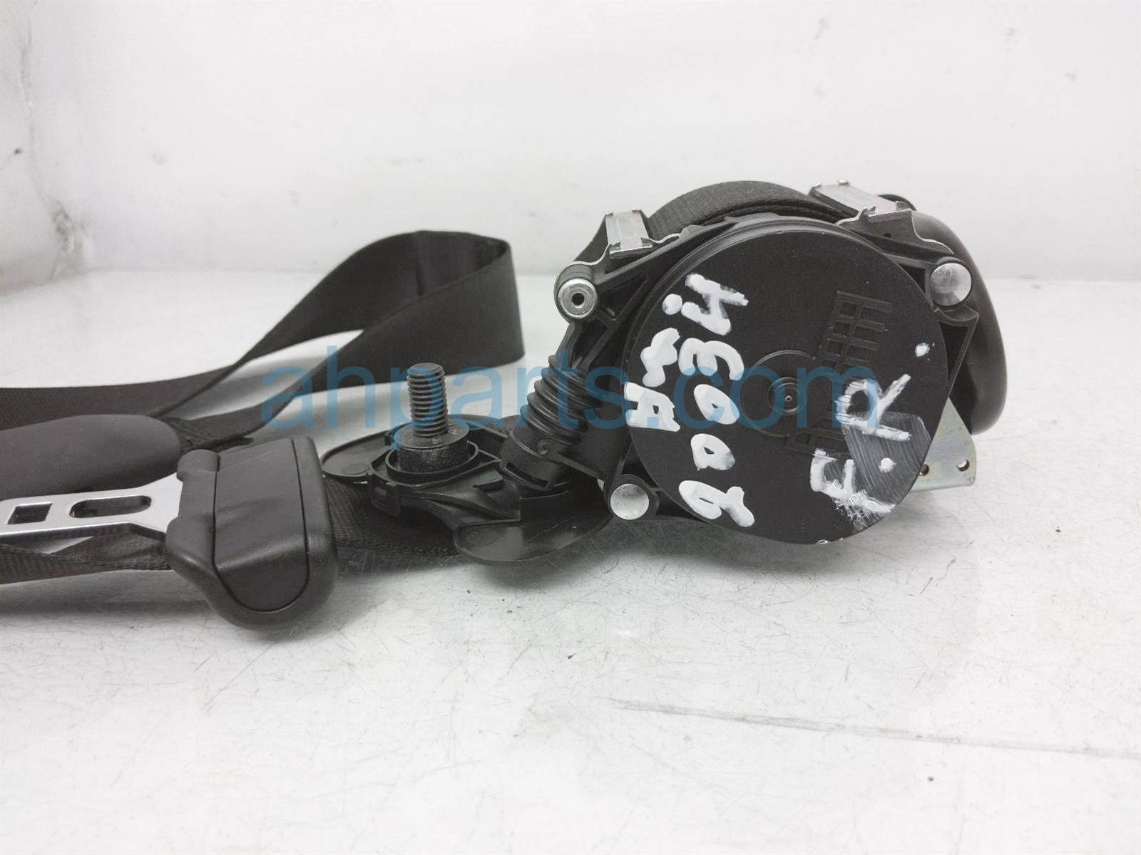 $85 BMW FR/RH SEAT BELT- BLACK $85 BMW FR/RH SEAT BELT- BLACK