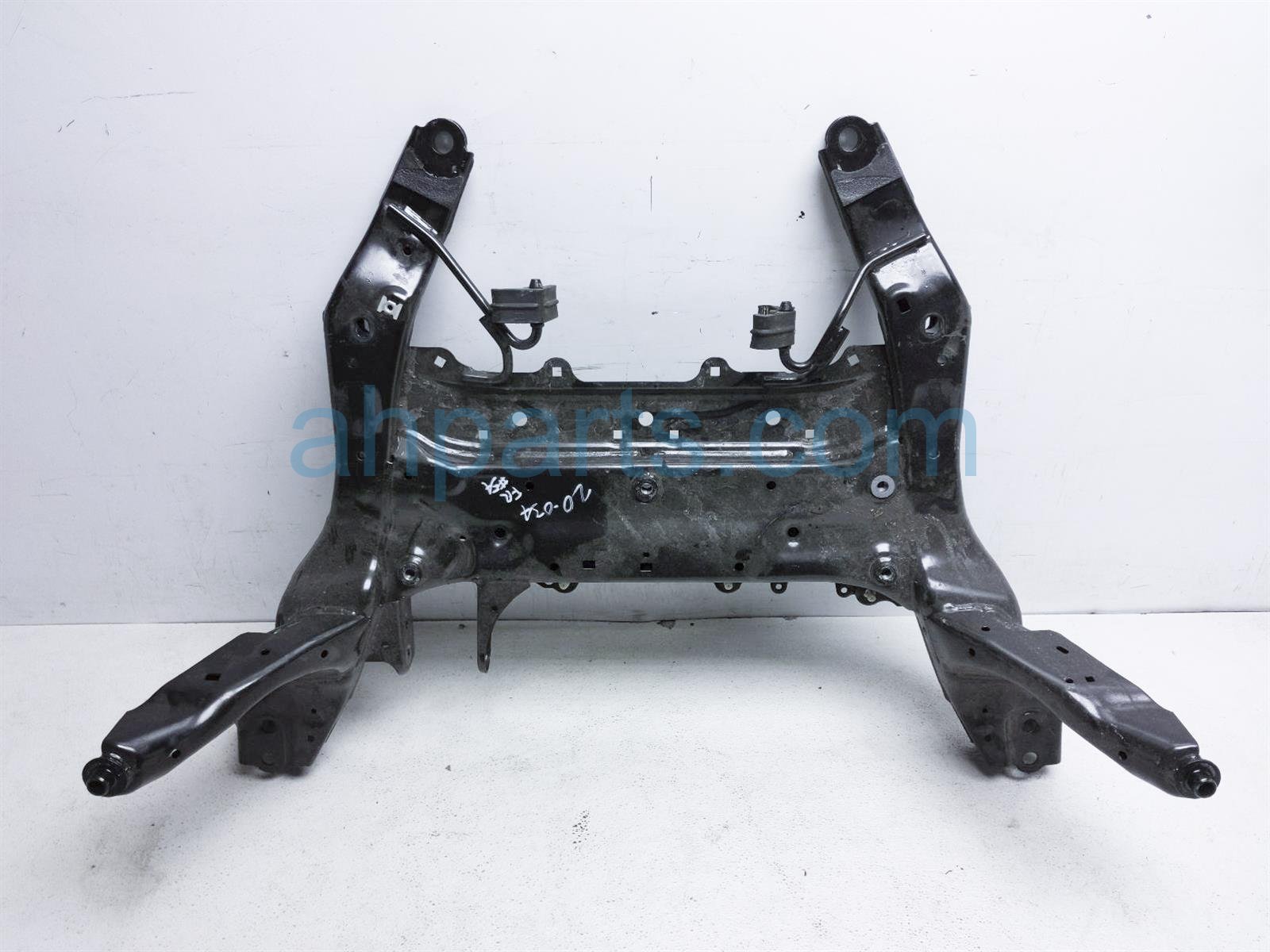 $125 BMW FRONT SUB FRAME / CRADLE (AWD) $125 BMW FRONT SUB FRAME / CRADLE (AWD)