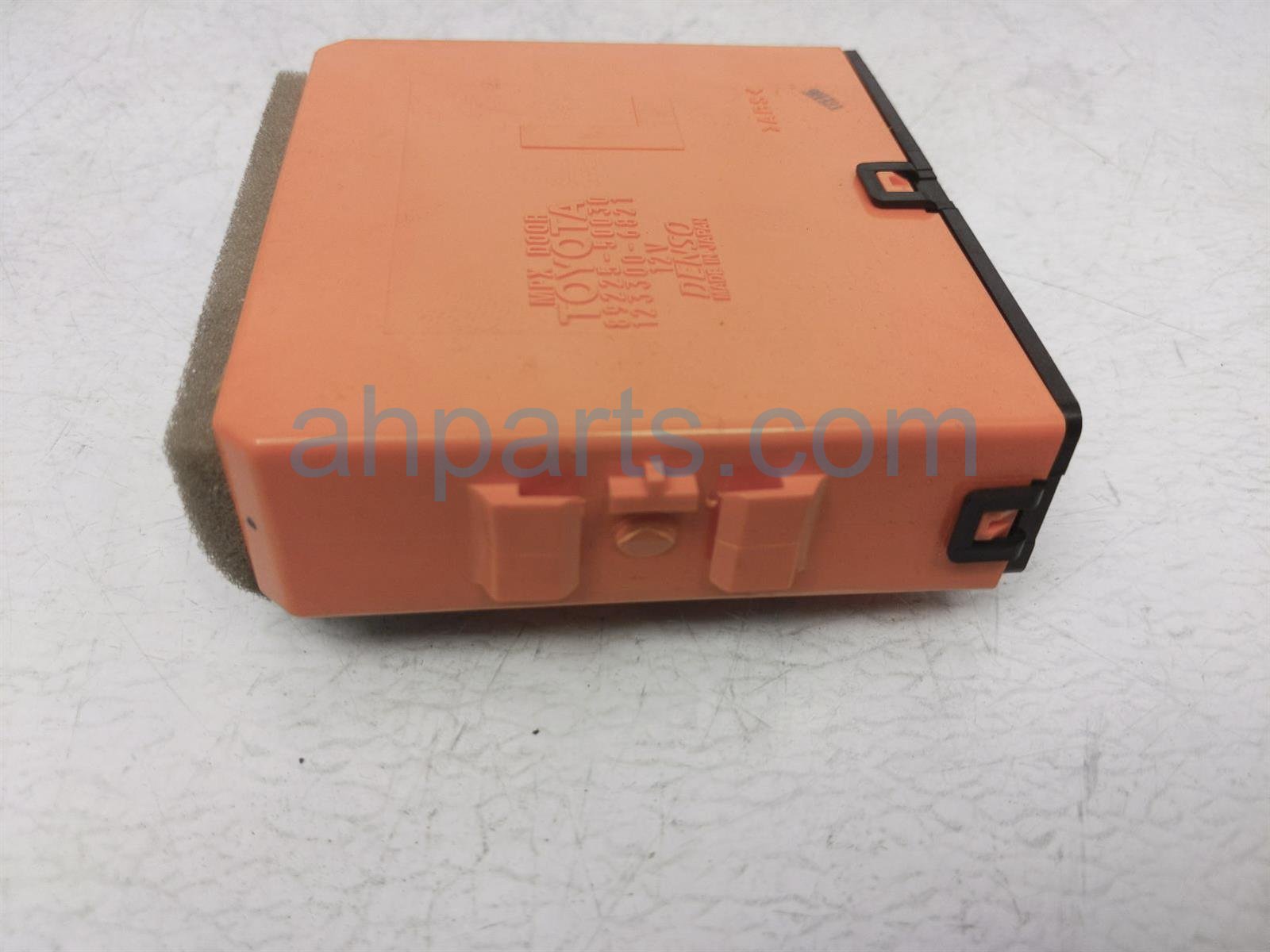 $20 Lexus RR/LH DOOR MULTIPLEX CONTROL UNIT $20 Lexus RR/LH DOOR MULTIPLEX CONTROL UNIT